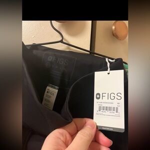 FIGS Women's Black Scrub Leggings